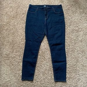 Old Navy Rockstar Super Skinny Mid-Rise Jeans in Dark Wash, size 16 Long